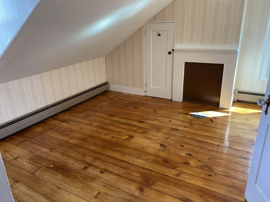 3 bed, 1 bath apartment for rent at 230 West Fifth St Unit 2, South Boston — photo 12 of 17