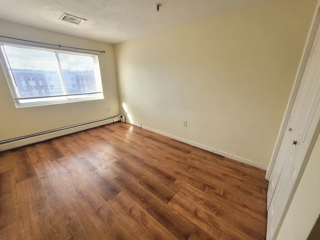 2 bed, 2 bath apartment for rent at 230 Willard St Unit 210, Quincy — photo 12 of 24