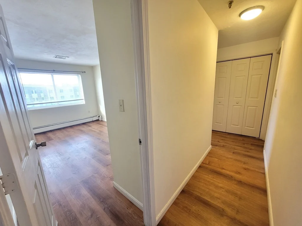 2 bed, 2 bath apartment for rent at 230 Willard St Unit 210, Quincy — photo 15 of 24