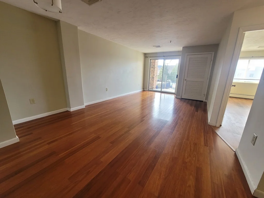 2 bed, 2 bath apartment for rent at 230 Willard St Unit 210, Quincy — photo 7 of 24