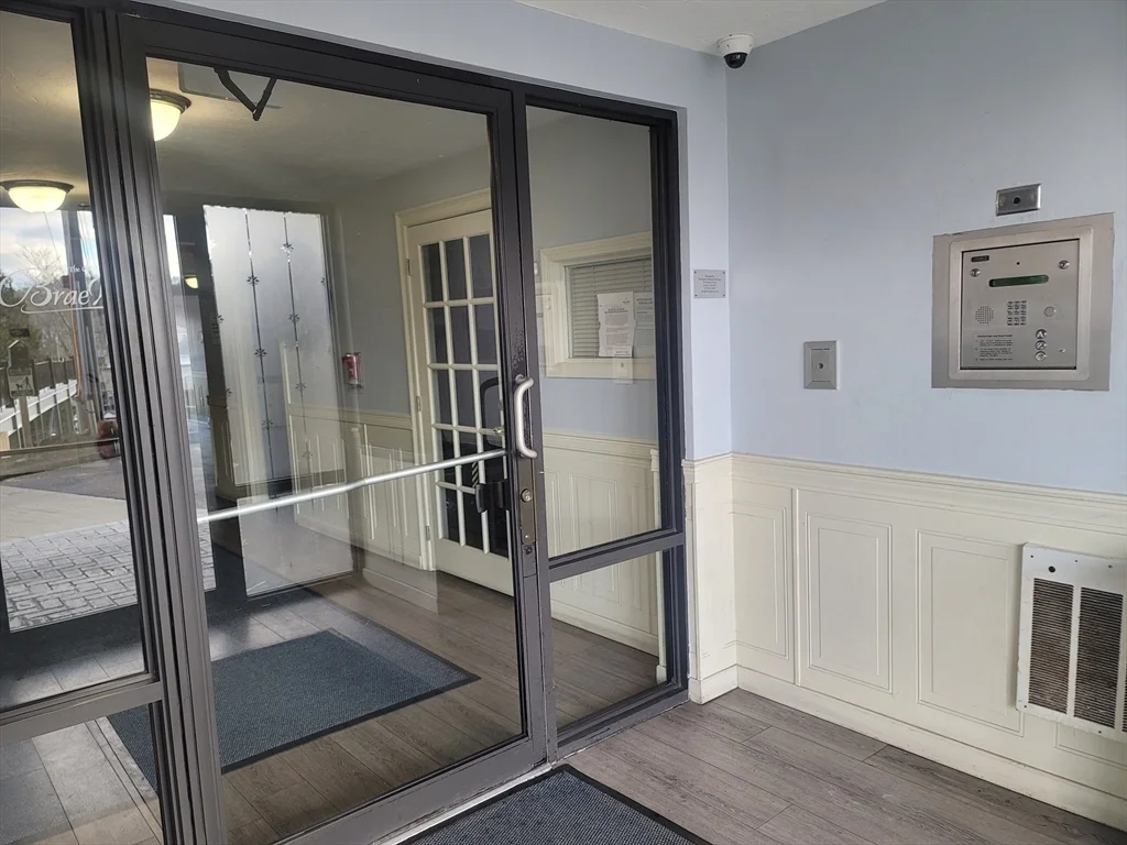 2 bed, 2 bath apartment for rent at 230 Willard St Unit 210, Quincy — photo 4 of 24
