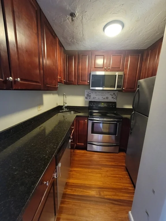 2 bed, 2 bath apartment for rent at 230 Willard St Unit 210, Quincy — photo 10 of 24