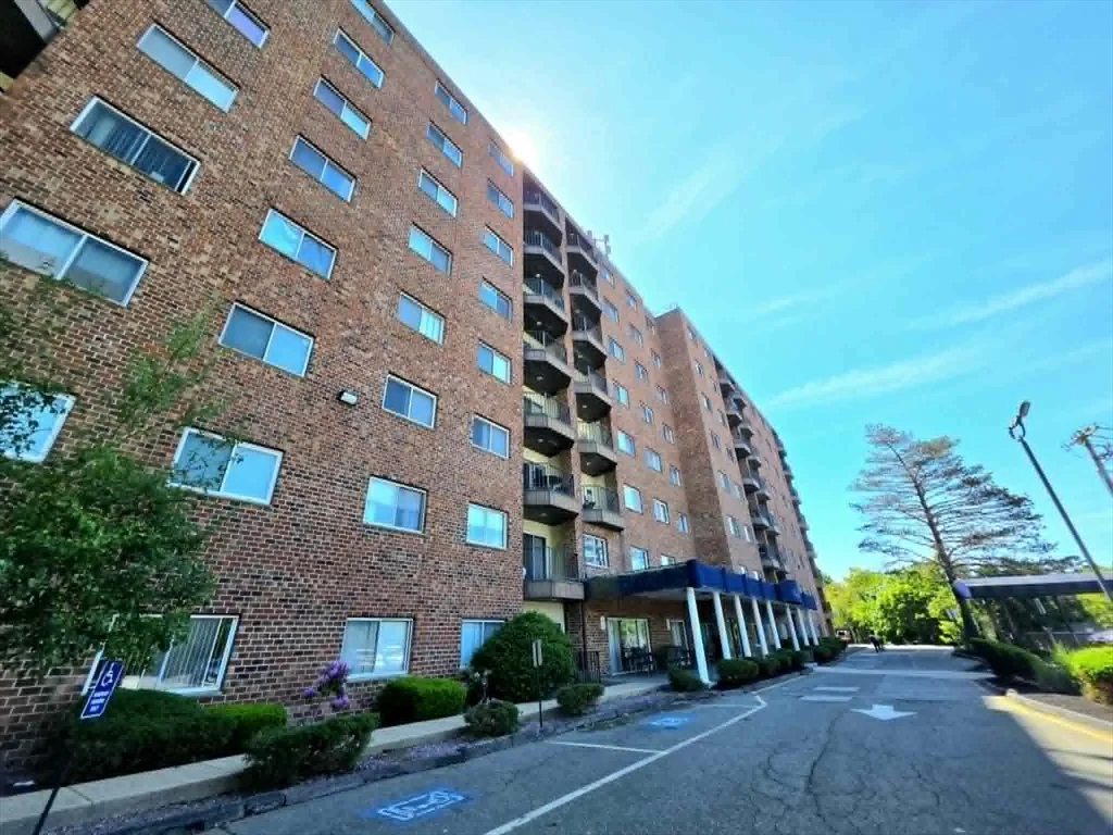 2 bed, 2 bath apartment for rent at 230 Willard St Unit 407, Quincy — photo 29 of 32