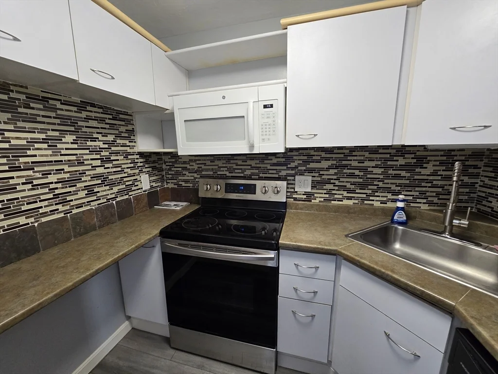 2 bed, 2 bath apartment for rent at 230 Willard St Unit 502, Quincy — photo 10 of 35