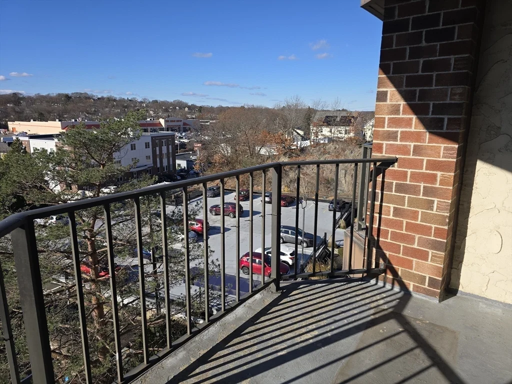 2 bed, 2 bath apartment for rent at 230 Willard St Unit 502, Quincy — photo 12 of 35