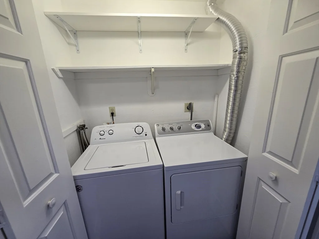 2 bed, 2 bath apartment for rent at 230 Willard St Unit 502, Quincy — photo 16 of 35