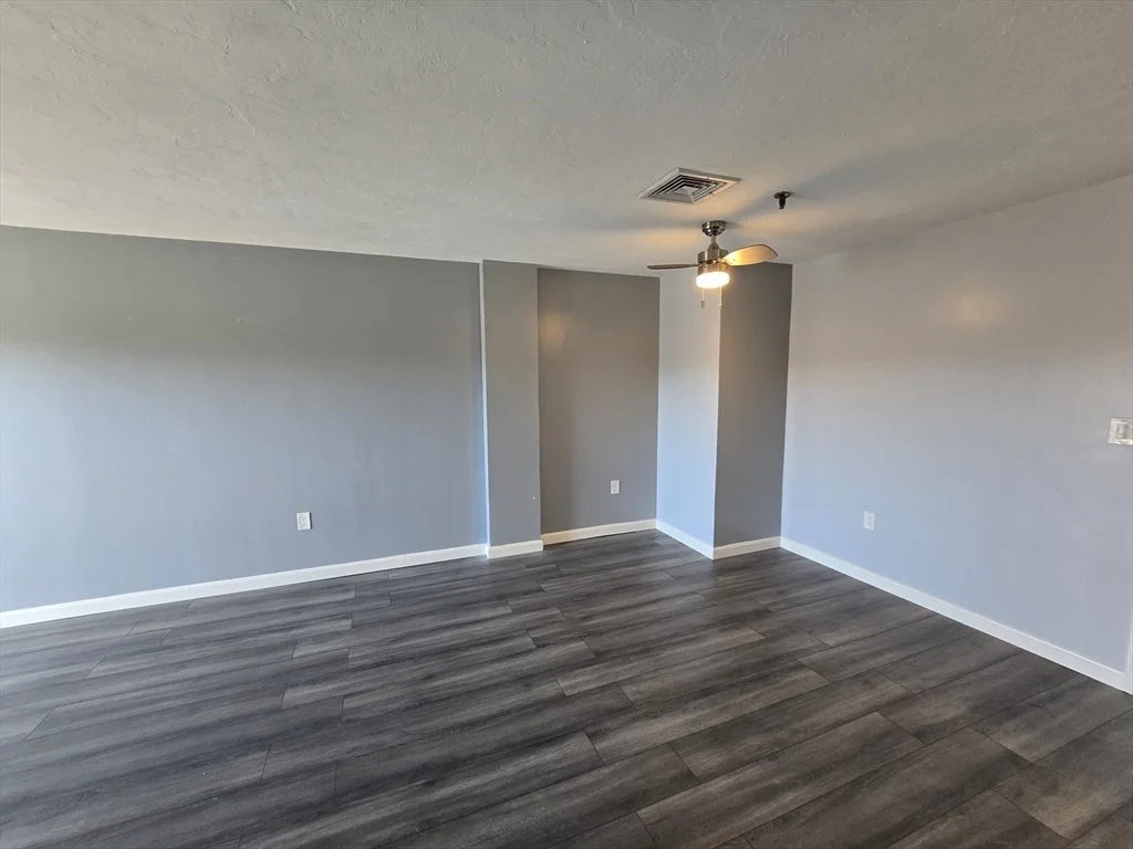 2 bed, 2 bath apartment for rent at 230 Willard St Unit 502, Quincy — photo 13 of 35