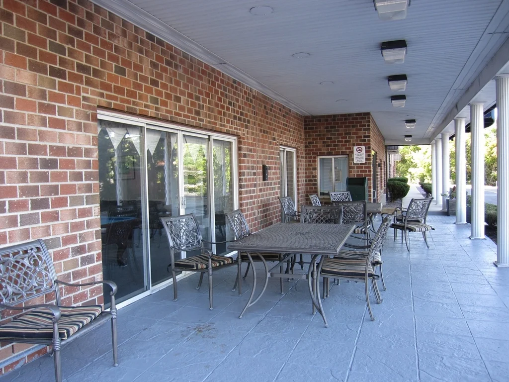 2 bed, 2 bath apartment for rent at 230 Willard St Unit 502, Quincy — photo 2 of 35