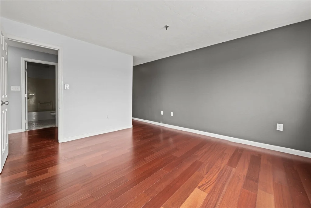 2 bed, 2 bath apartment for rent at 230 Willard St Unit 602, Quincy — photo 11 of 23