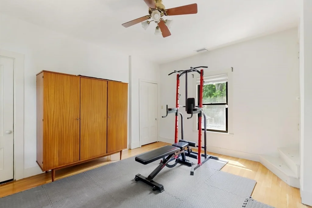 3 bed, 2 bath apartment for rent at 230 Winchester St, Newton Highlands — photo 11 of 15