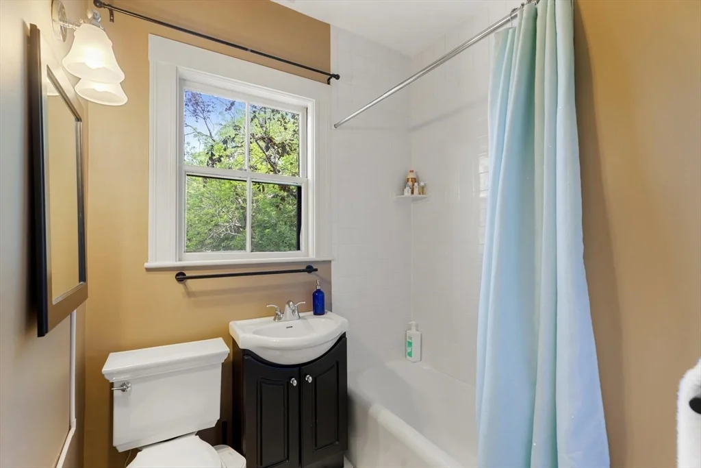 3 bed, 2 bath apartment for rent at 230 Winchester St, Newton Highlands — photo 12 of 15