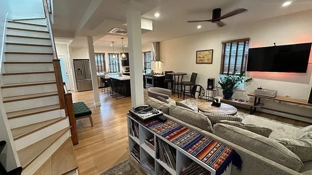 2 bed, 2 bath apartment for rent at 231 1/2 Broadway Unit 2, The Port — photo 2 of 19