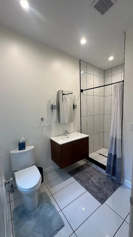 2 bed, 2 bath apartment for rent at 231 1/2 Broadway Unit 2, The Port — photo 8 of 19