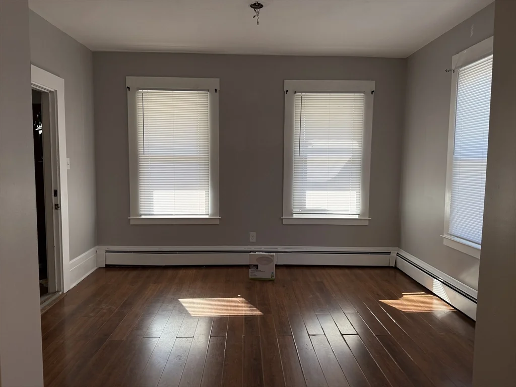 2 bed, 1 bath apartment for rent at 231 Allen St Unit 1, New Bedford — photo 9 of 14