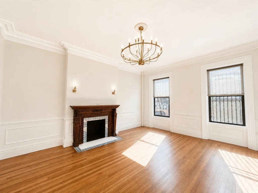 Studio bed, 1 bath apartment for rent at 231 Beacon St Unit 1, Back Bay — photo 2 of 5
