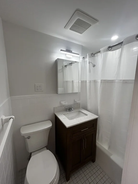 Studio bed, 1 bath apartment for rent at 231 Beacon St Unit 1, Back Bay — photo 5 of 5