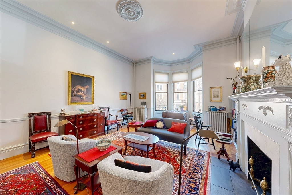 1 bed, 1 bath apartment for rent at 231 Beacon St Unit 2, Back Bay — photo 4 of 7