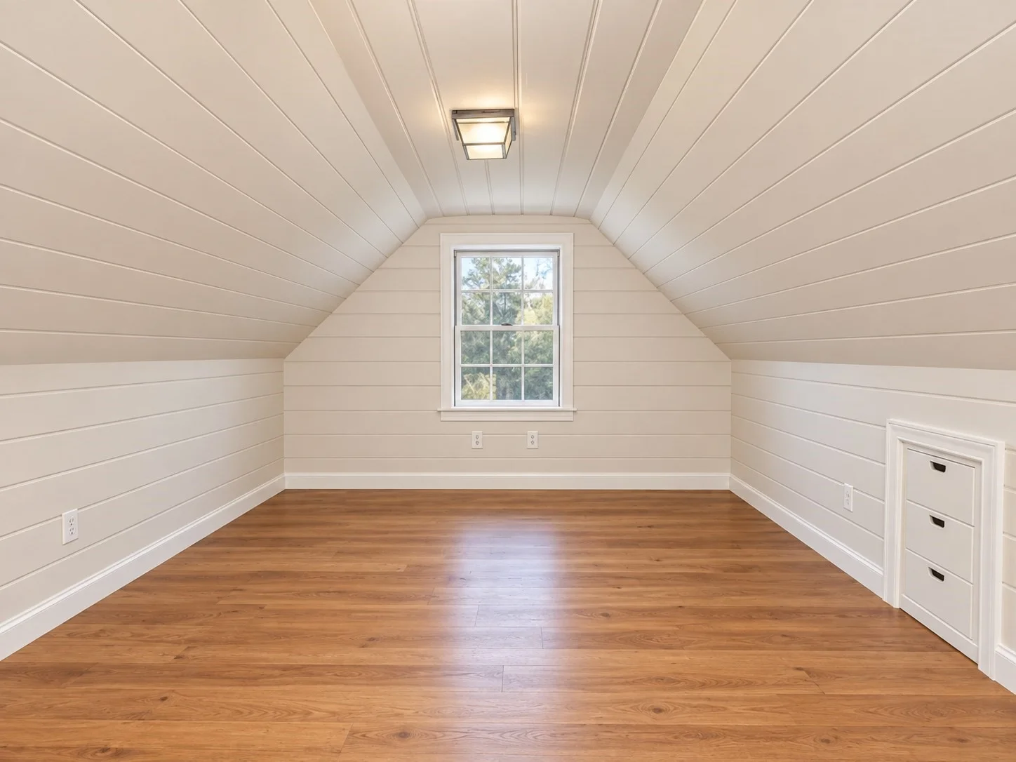 6 bed, 2 bath apartment for rent at 231 Bolton St, Marlborough — photo 10 of 10