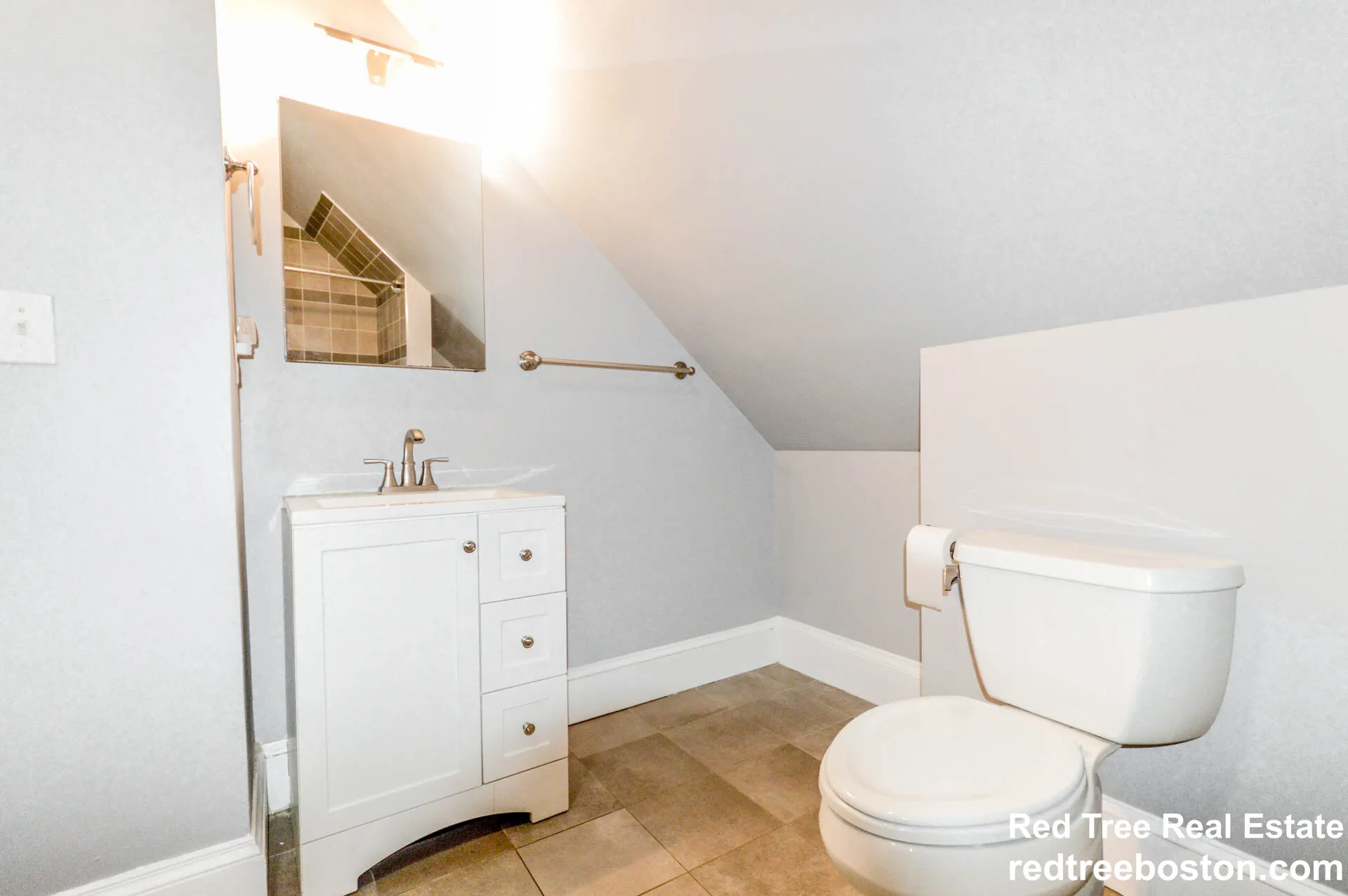 3 bed, 2 bath apartment for rent at 231 Chestnut Hill Ave Unit 231-3, Brighton — photo 10 of 13