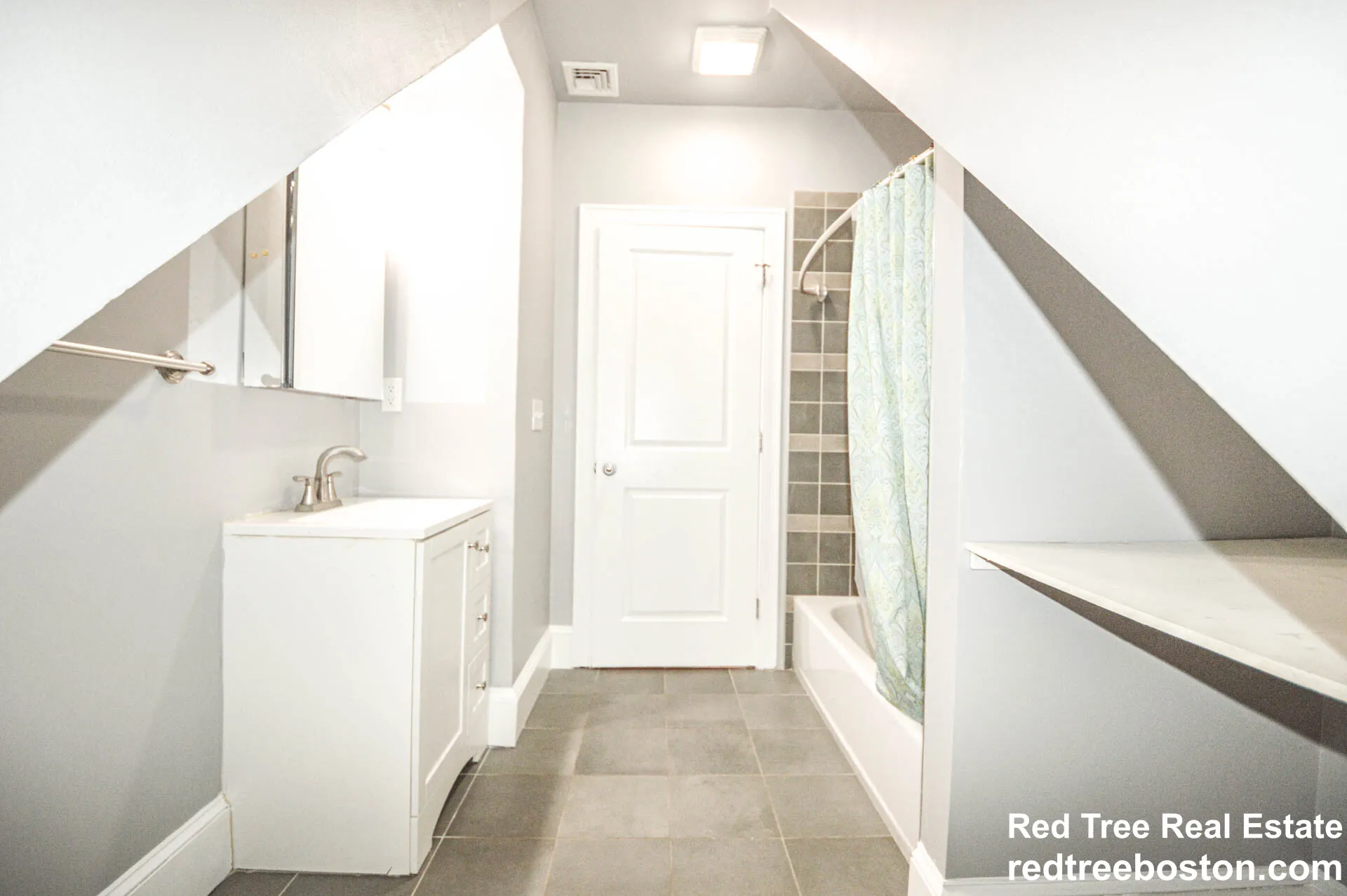 3 bed, 2 bath apartment for rent at 231 Chestnut Hill Ave Unit 3, Brighton — photo 11 of 12