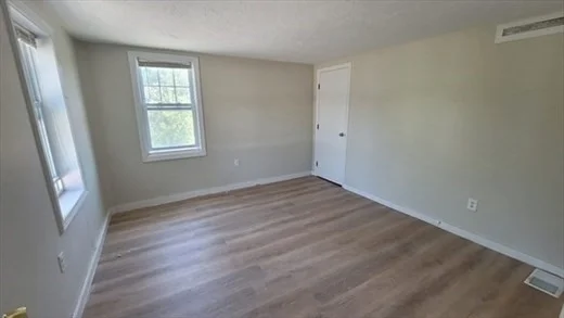 2 bed, 1 bath apartment for rent at 231 Colburn St Unit 231, Dedham — photo 5 of 10