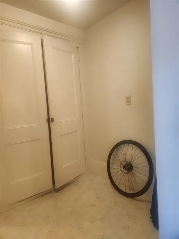 Studio bed, 1 bath apartment for rent at 231 Commonwealth Ave Unit 4R, Back Bay — photo 11 of 28