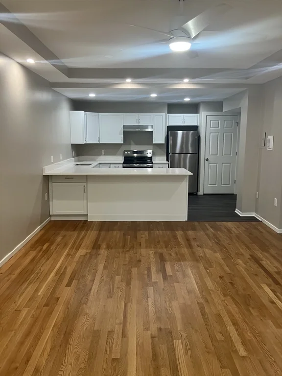 1 bed, 1 bath apartment for rent at 231 Coolidge Ave Unit 401, East Watertown — photo 4 of 18