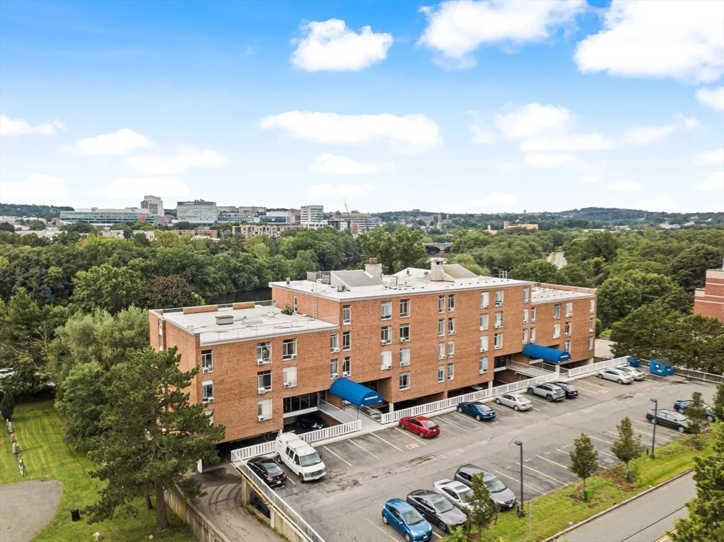 1 bed, 1 bath apartment for rent at 231 Coolidge Ave Unit 401, East Watertown — photo 12 of 18