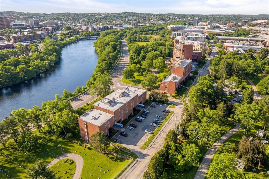 Studio bed, 1 bath apartment for rent at 231 Coolidge Ave Unit 405, Watertown