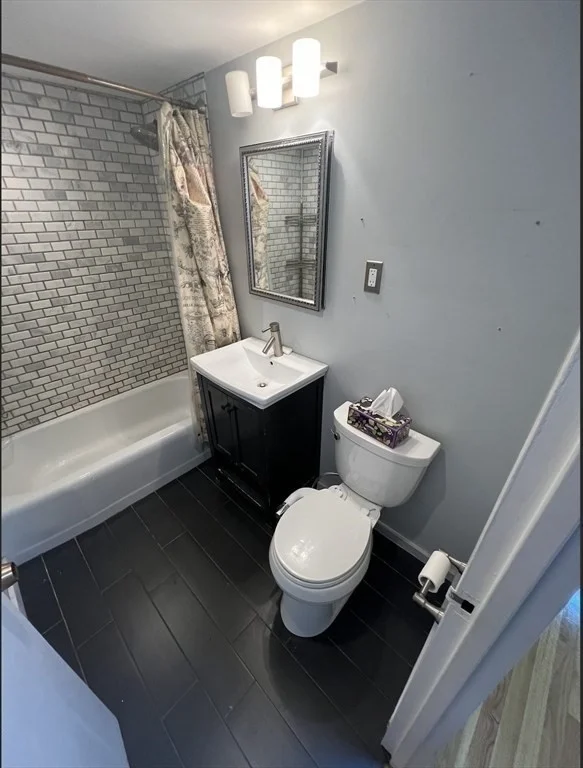 2 bed, 1 bath apartment for rent at 231 Coolidge Ave Unit 414, Watertown — photo 6 of 10