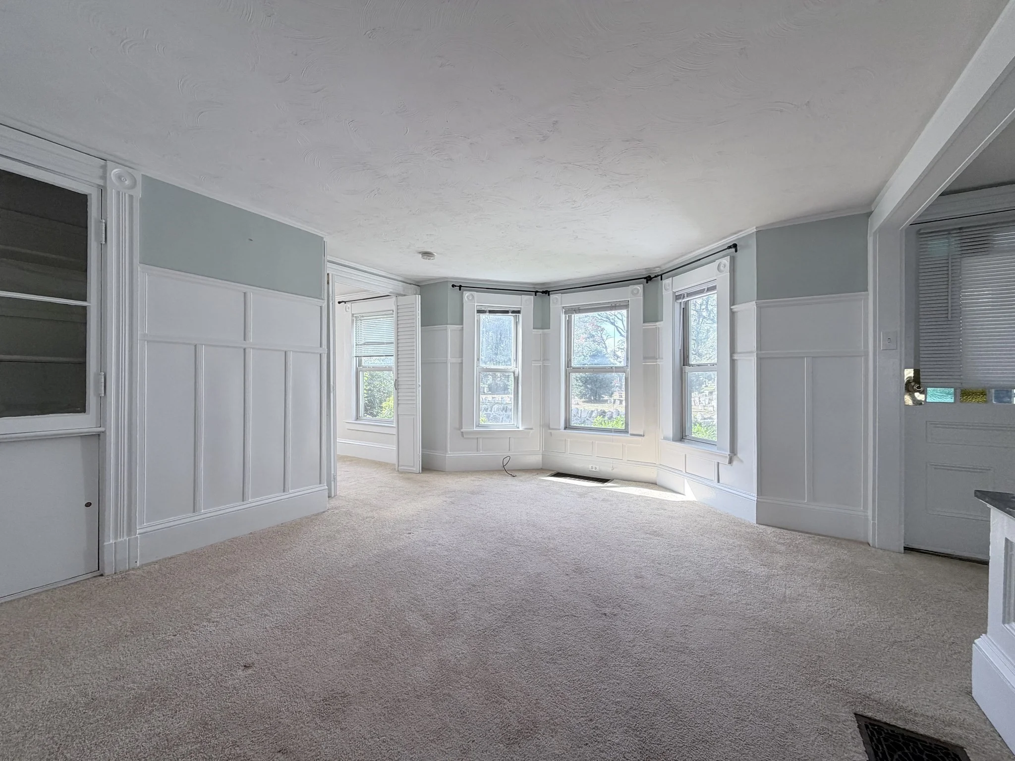 2 bed, 1 bath apartment for rent at 231 Forest St Unit 231, Malden — photo 1 of 14