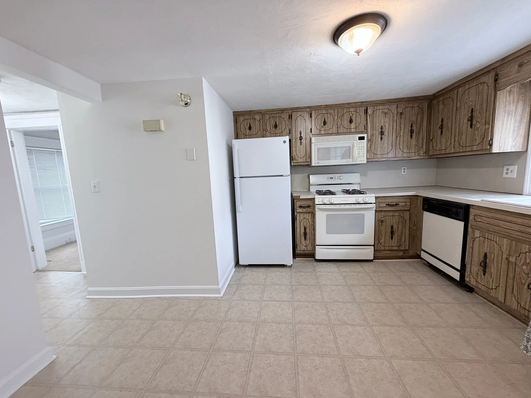 2 bed, 1 bath apartment for rent at 231 Forest St Unit 231, Malden — photo 5 of 14