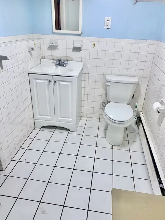 2 bed, 1 bath apartment for rent at 231 Gladstone St Unit 1, East Boston — photo 8 of 9