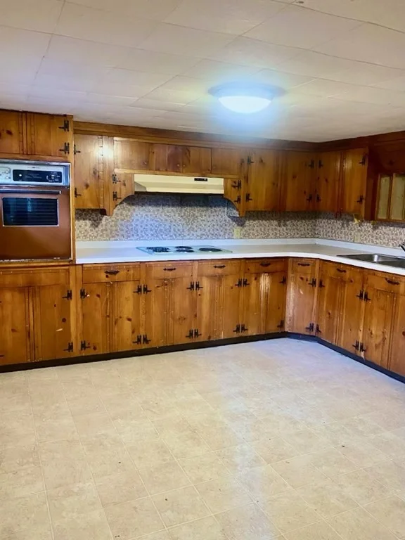 2 bed, 1 bath apartment for rent at 231 Gladstone St Unit 1, East Boston — photo 3 of 9