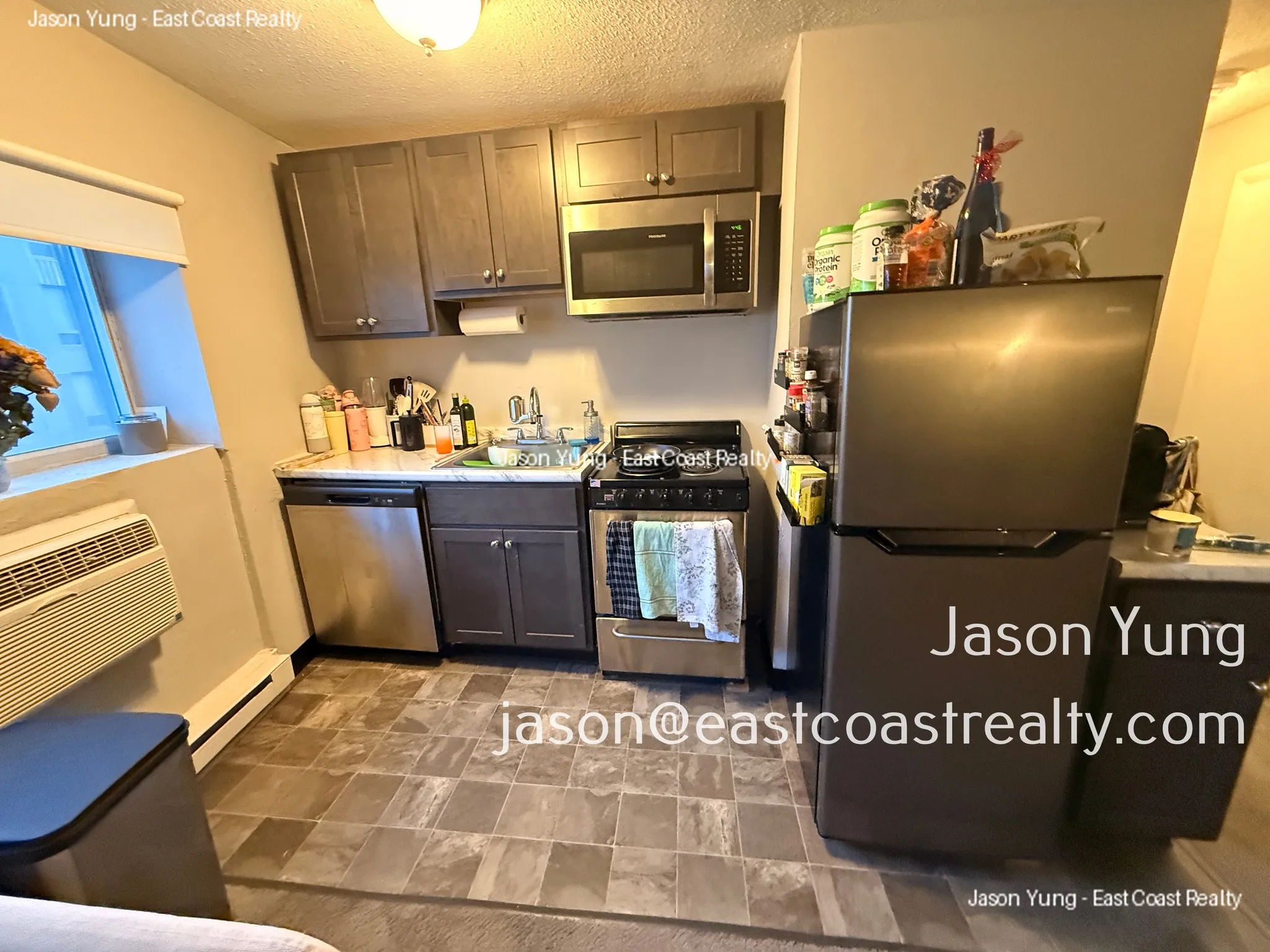 1 bed, 1 bath apartment for rent at 231 Harrison Ave Unit 11, Chinatown — photo 3 of 12