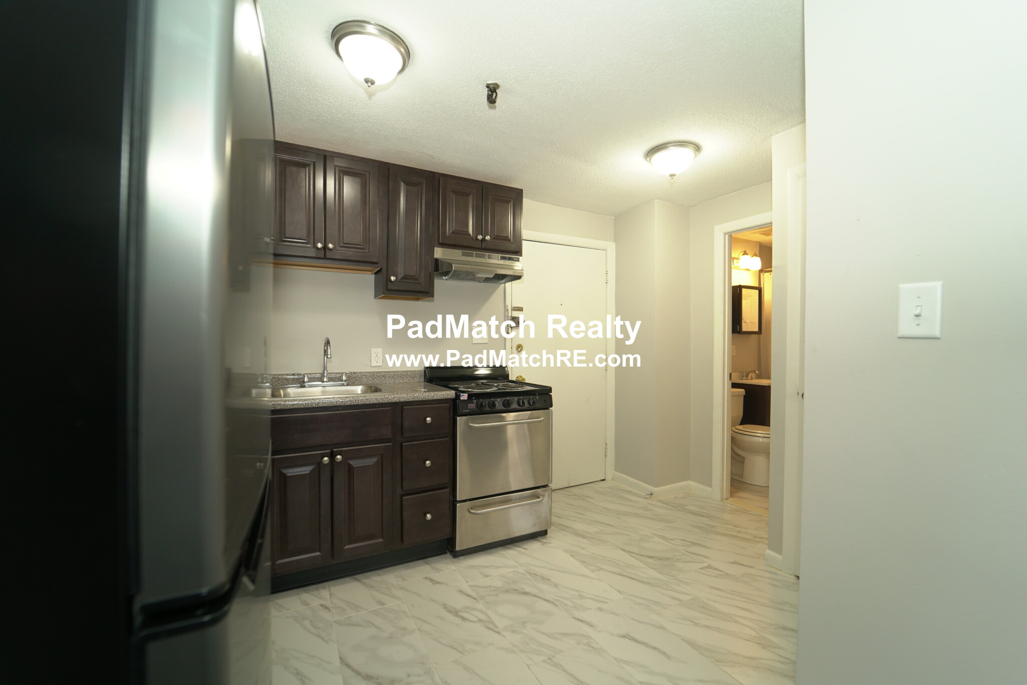 1 bed, 1 bath apartment for rent at 231 Harrison Ave Unit 17, Chinatown