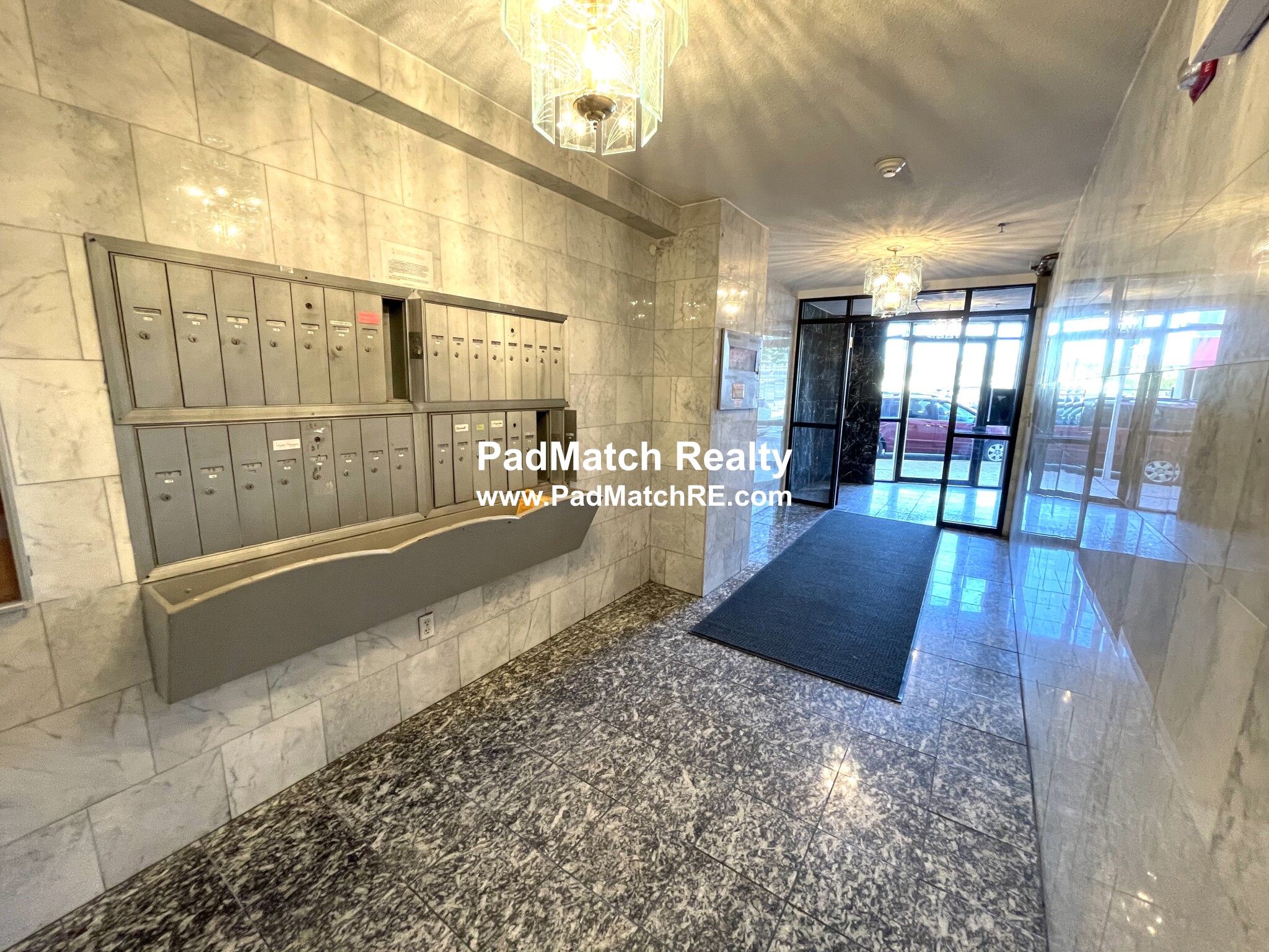 1 bed, 1 bath apartment for rent at 231 Harrison Ave Unit 17, Chinatown — photo 9 of 10