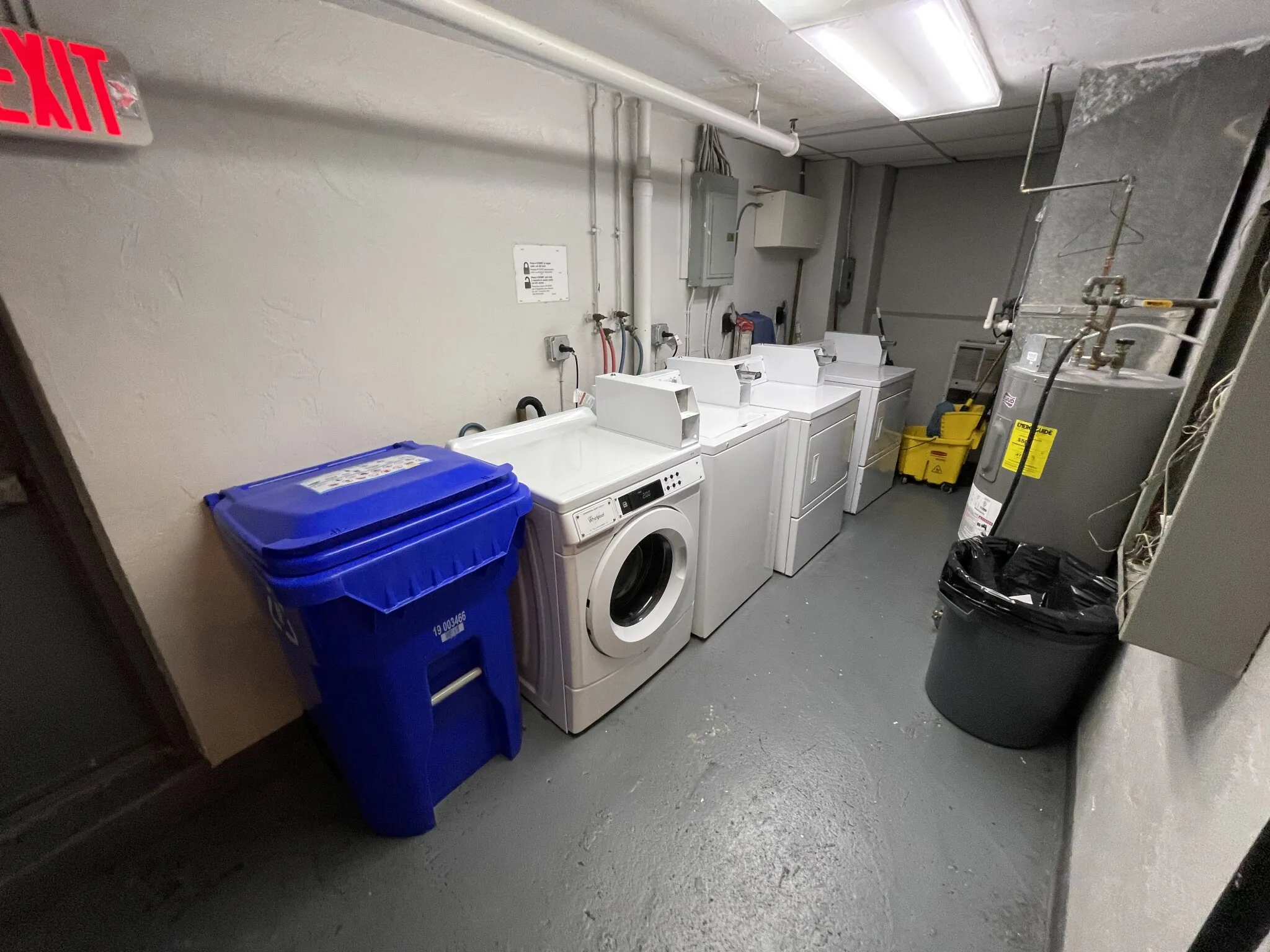 Studio bed, 1 bath apartment for rent at 231 Harrison Ave Unit 24, Chinatown — photo 8 of 11