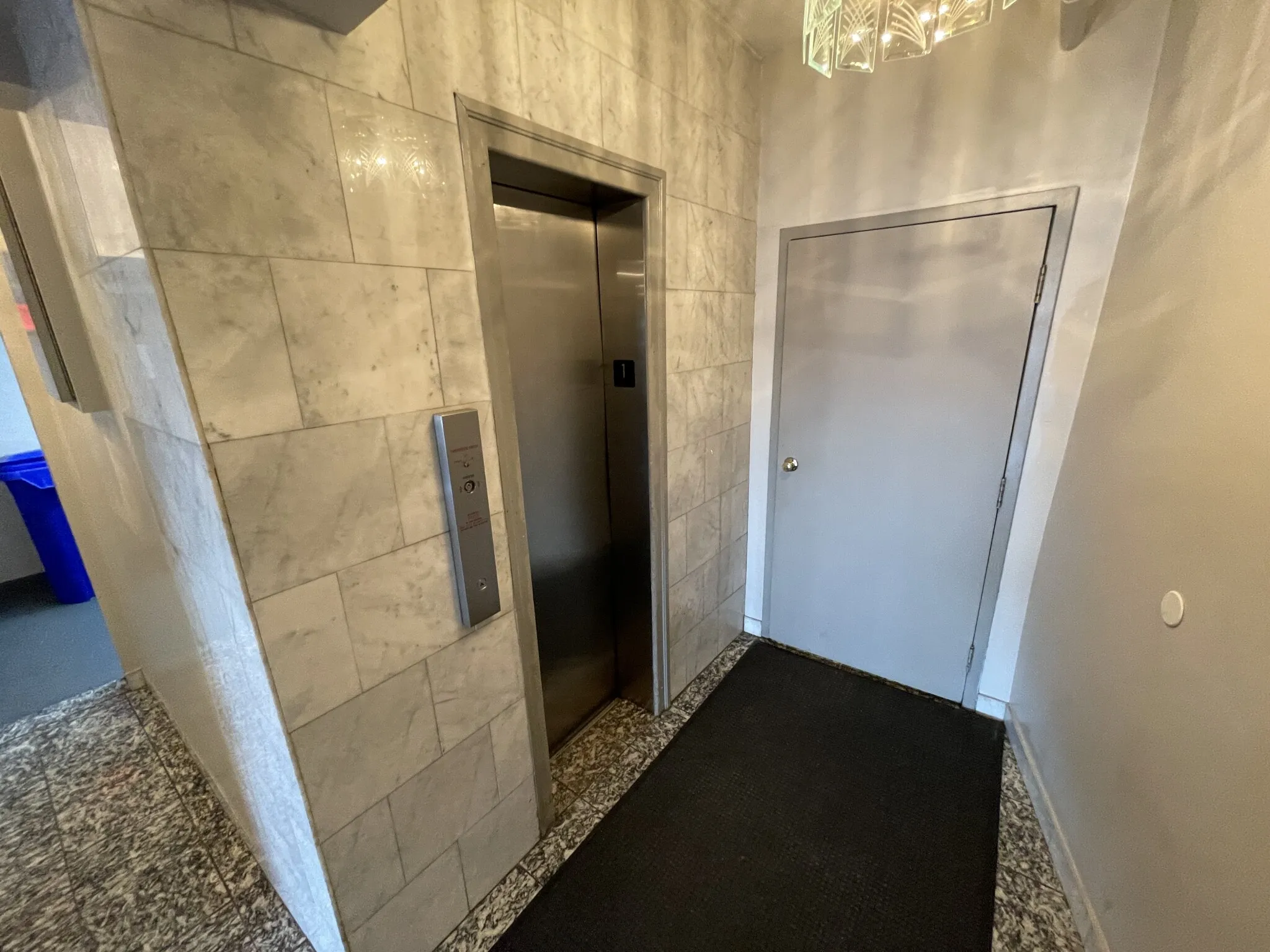 Studio bed, 1 bath apartment for rent at 231 Harrison Ave Unit 5, Chinatown — photo 7 of 9