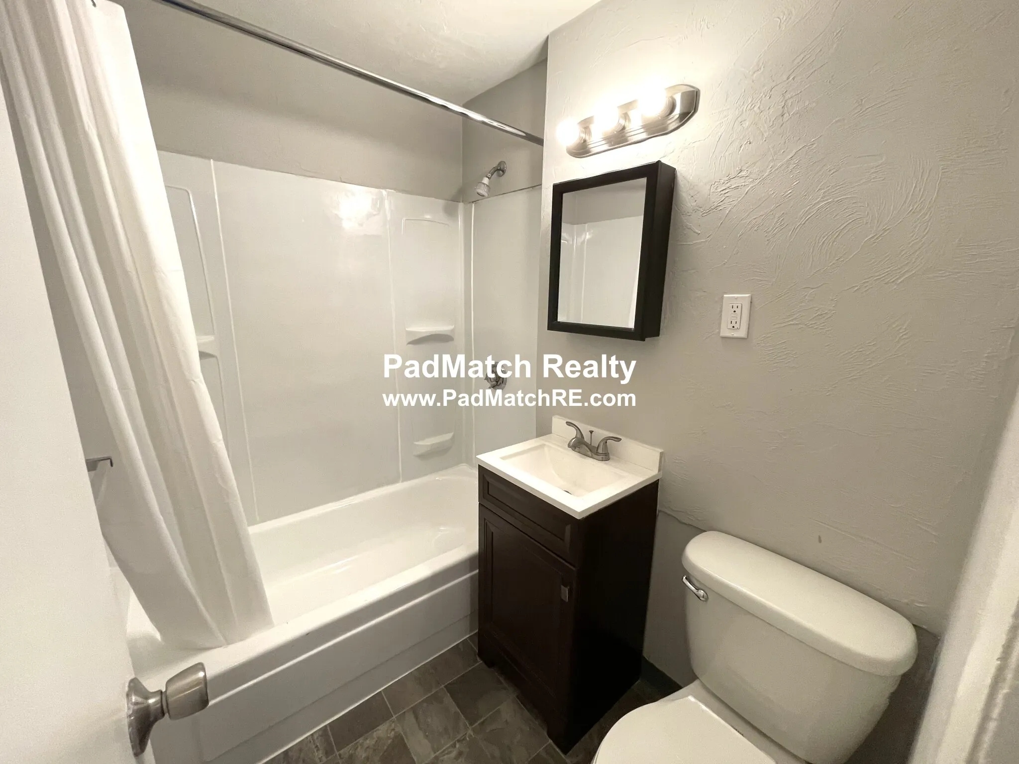 1 bed, 1 bath apartment for rent at 231 Harrison Ave Unit 6, Chinatown — photo 9 of 14