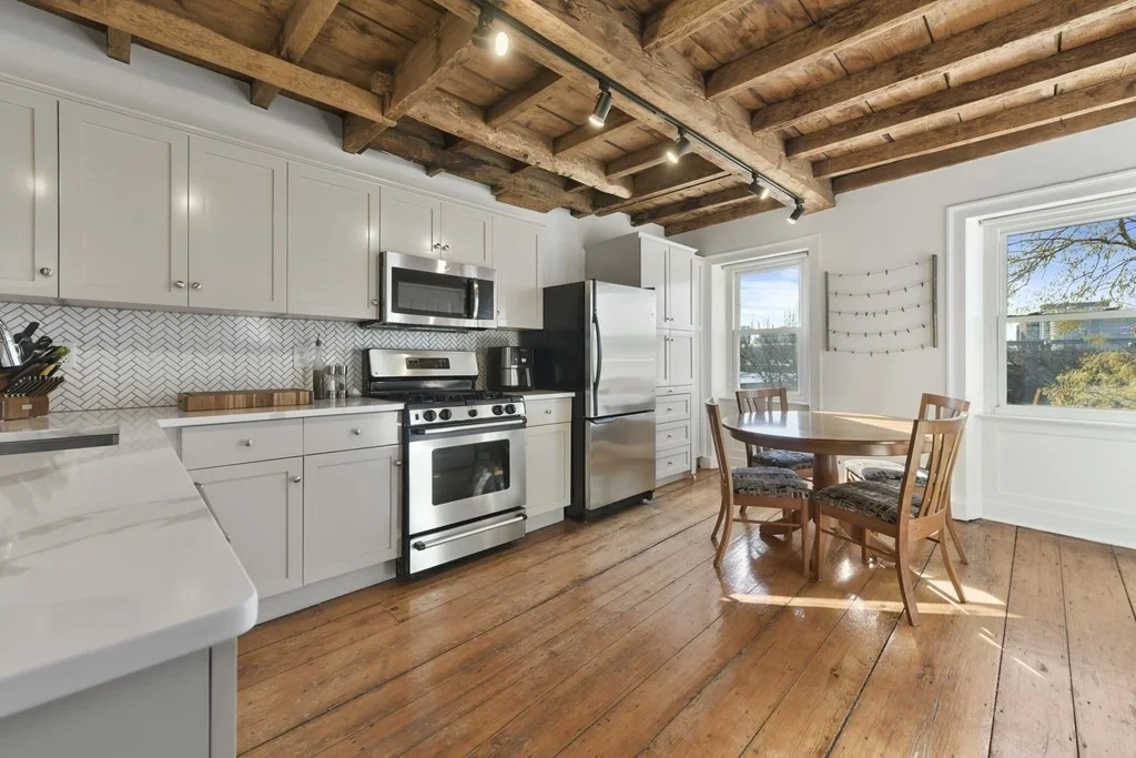 2 bed, 1 bath apartment for rent at 231 Main St Unit 3, Boston