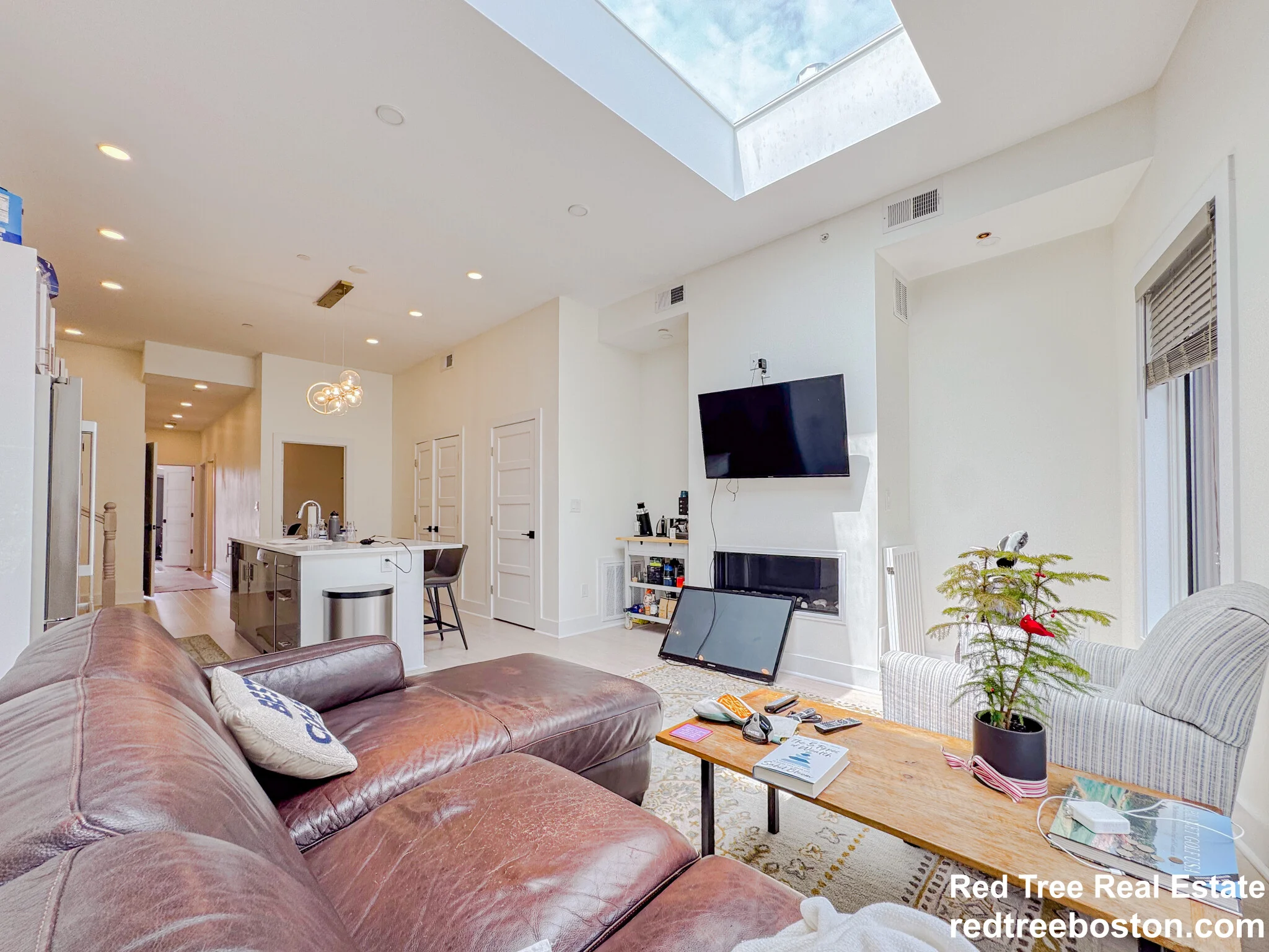 2 bed, 2 bath apartment for rent at 231 Maverick St Unit PH7, East Boston