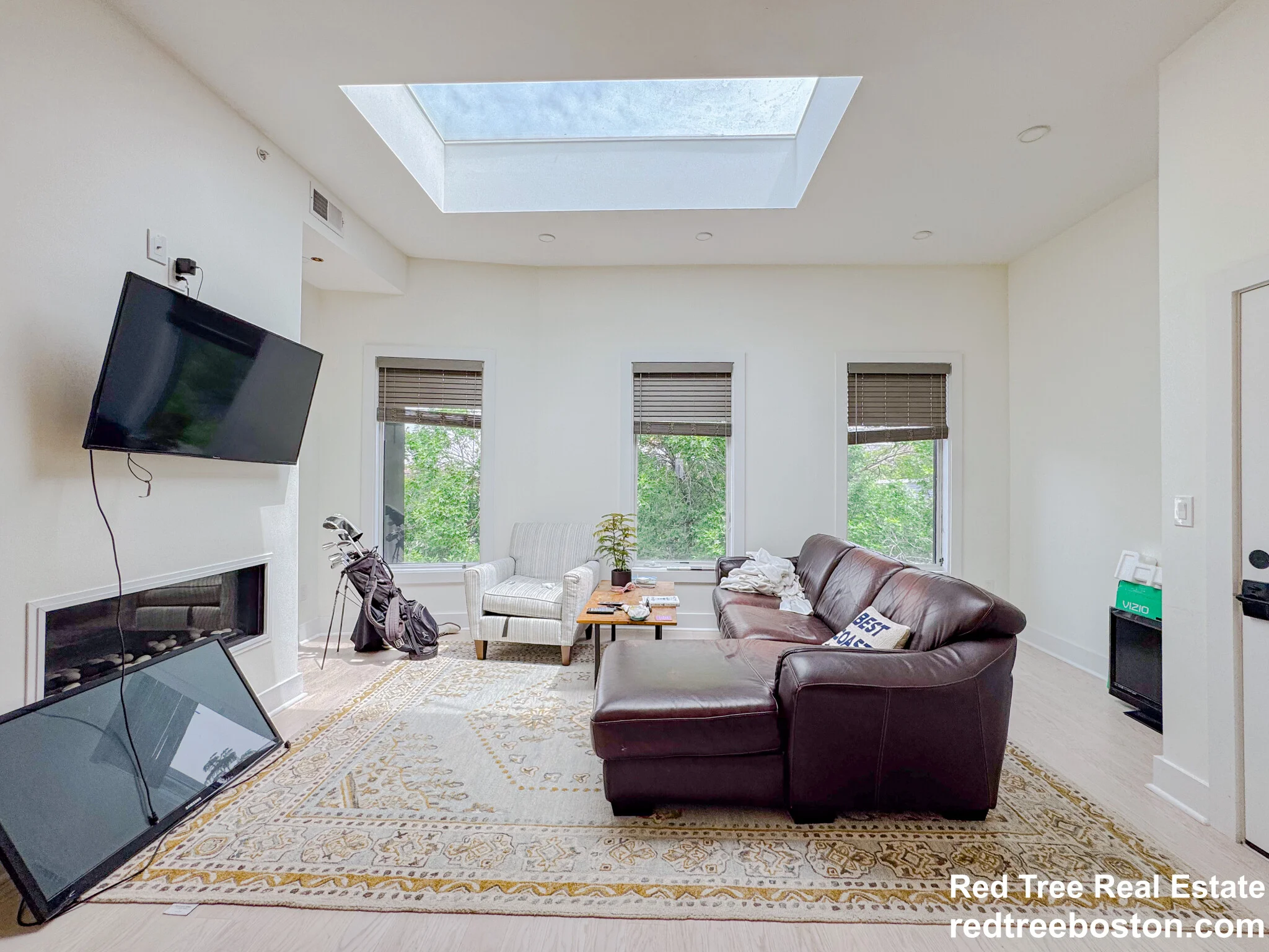 2 bed, 2 bath apartment for rent at 231 Maverick St Unit PH7, East Boston — photo 2 of 25