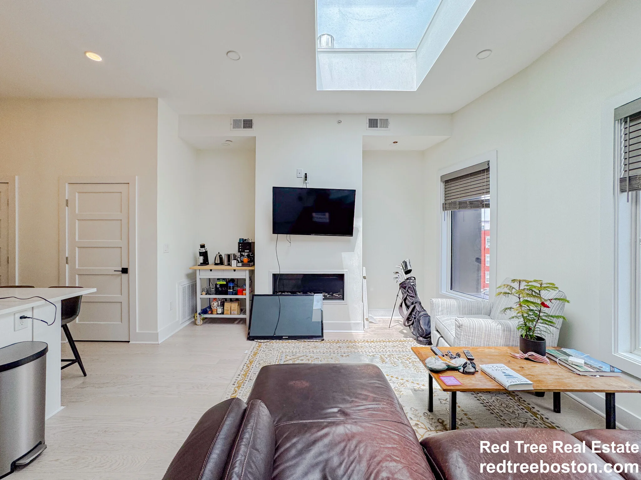 2 bed, 2 bath apartment for rent at 231 Maverick St Unit PH7, East Boston — photo 3 of 25