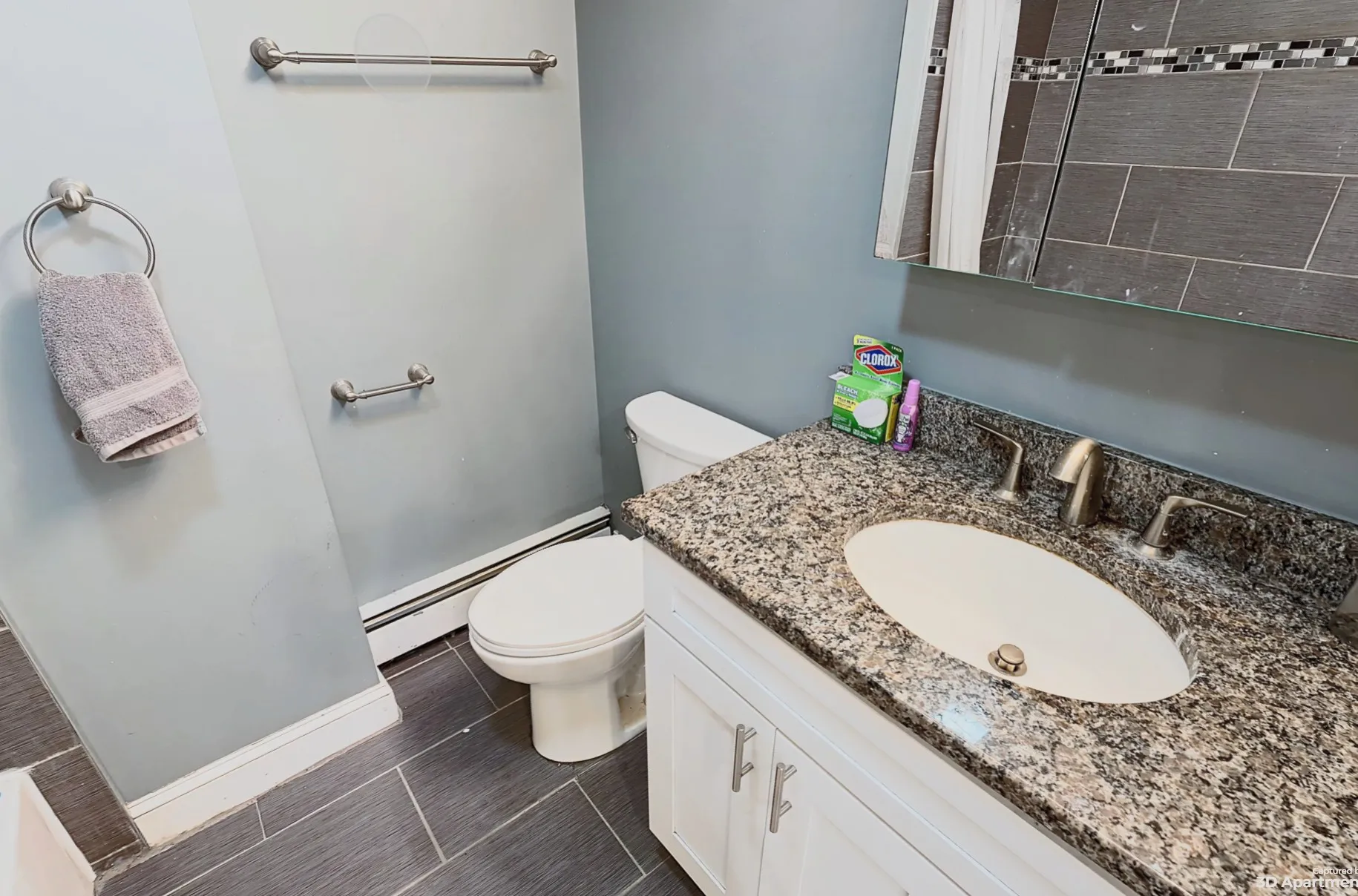 7 bed, 3 bath apartment for rent at 231 Norfolk St Unit 1, The Port — photo 1 of 16