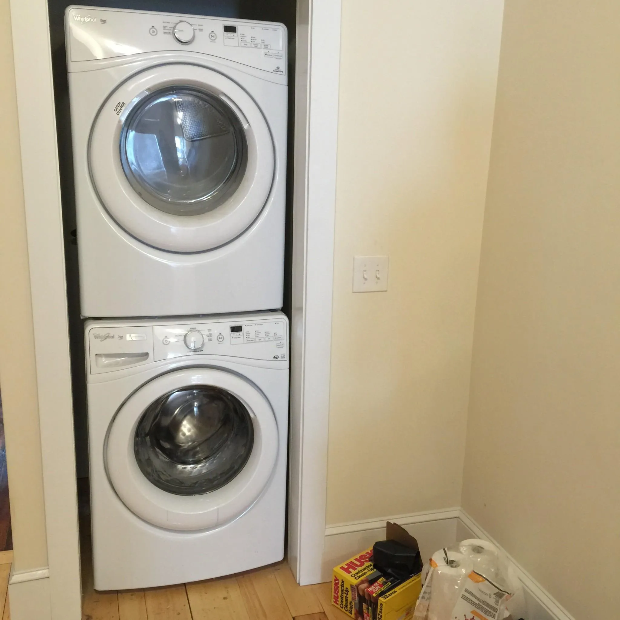 7 bed, 3 bath apartment for rent at 231 Norfolk St Unit 2, The Port — photo 8 of 10