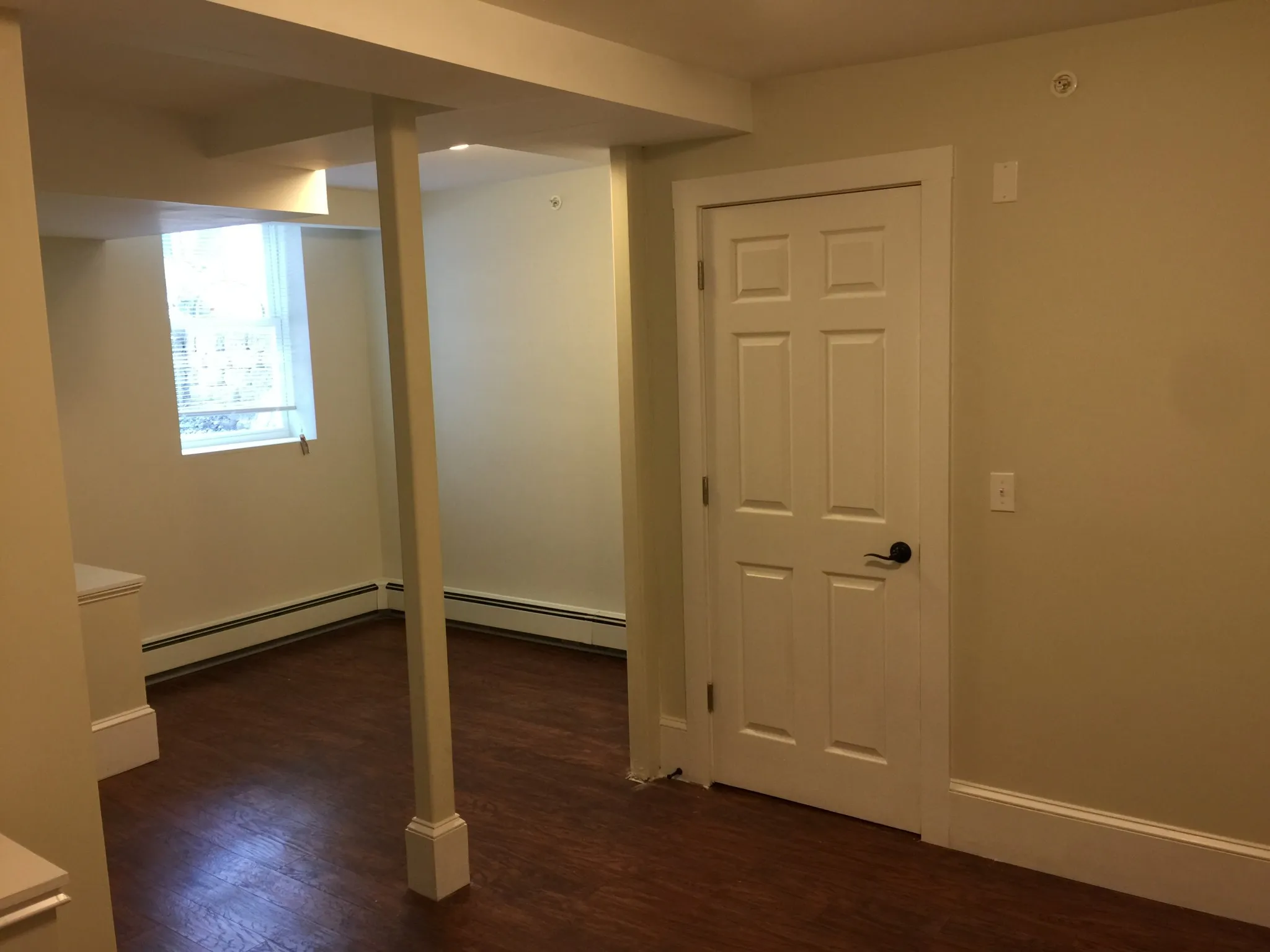 7 bed, 3 bath apartment for rent at 231 Norfolk St Unit 2, The Port — photo 5 of 10