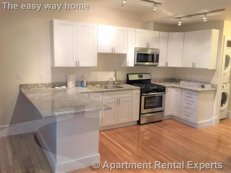 5 bed, 2 bath apartment for rent at 231 Norfolk St Unit 3, Central Square — photo 1 of 12