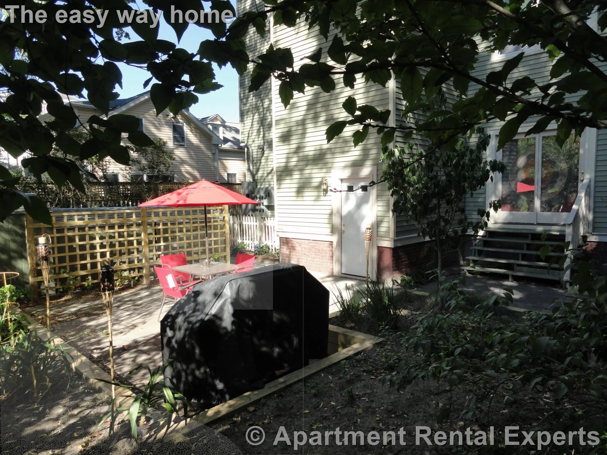 5 bed, 2 bath apartment for rent at 231 Norfolk St Unit 3, Central Square — photo 10 of 12