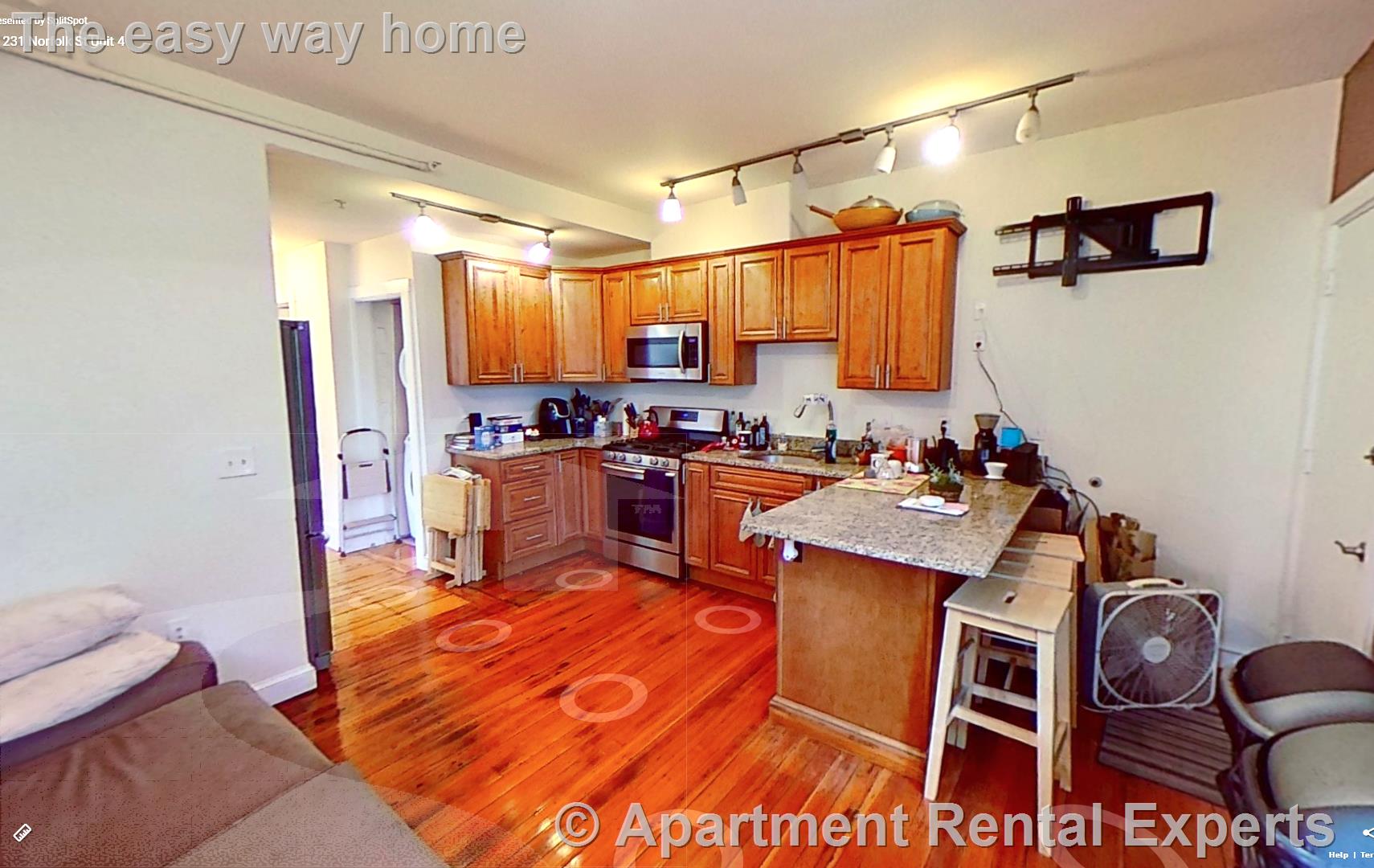 5 bed, 2 bath apartment for rent at 231 Norfolk St Unit 4, Central Square — photo 2 of 15